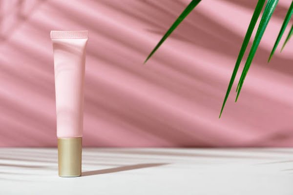 Tìm hiểu về sản phẩm tinh chất dưỡng môi