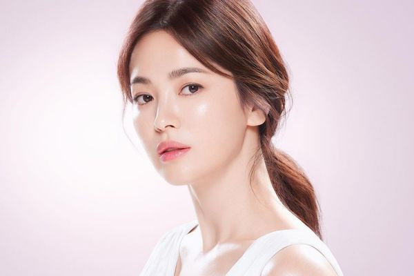 Song Hye Kyo chia sẻ bí quyết dưỡng da bằng sữa hâm nóng