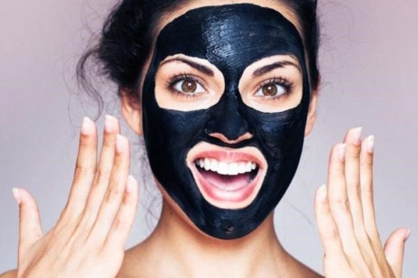 Nên chọn những loại gel lột mụn than hoạt tính thành phần chủ yếu từ thiên nhiên Nên chọn những loại gel lột mụn than hoạt tính thành phần chủ yếu từ thiên nhiên